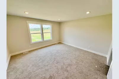 7093 Kettle Dale Avenue SE, Alto, MI 49302 - Photo 9