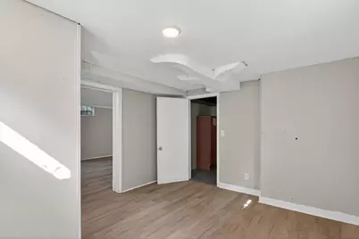 2136 Bruce Avenue, Lansing, MI 48915 - Photo 53
