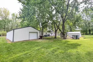 223 W High St, Bangor, MI 49013 - Photo 7