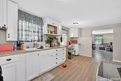 1028 S Hayes Street, Hastings, MI 49058 - Photo 9