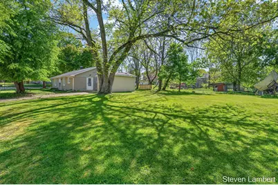 1028 S Hayes Street, Hastings, MI 49058 - Photo 17