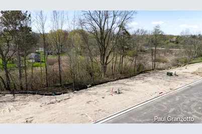 3052 Arbor Creek Avenue SE, Kentwood, MI 49512 - Photo 3