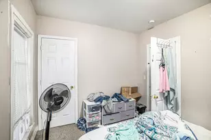 831 Vine St, Lansing, MI 48912 - Photo 17