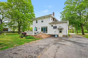 715 Marshall St, Allegan, MI 49010 - Photo 25