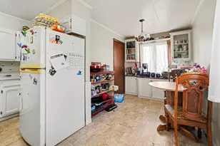715 Marshall St, Allegan, MI 49010 - Photo 3