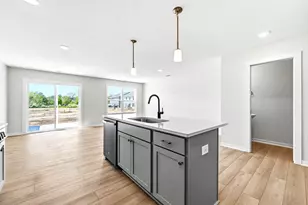 912 Indiana Ave, South Haven, MI 49090 - Photo 5