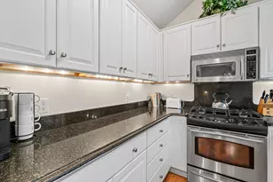 955 W Center St, Douglas, MI 49406 - Photo 27