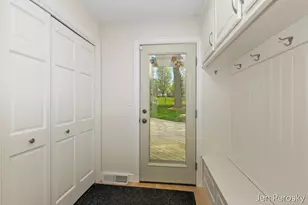 1646 Laurel Ave SE, Grand Rapids, MI 49506 - Photo 13