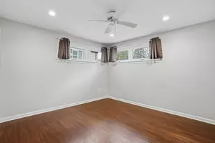 2655 Elsinore Dr, Waterford, MI 48328 - Photo 21