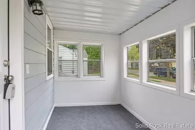 1146 Eastern Avenue NE, Grand Rapids, MI 49503 - Photo 15