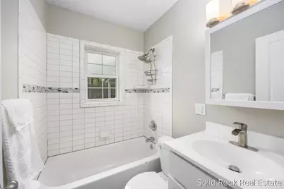 1146 Eastern Avenue NE, Grand Rapids, MI 49503 - Photo 7