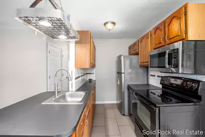 1146 Eastern Avenue NE, Grand Rapids, MI 49503 - Photo 5