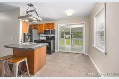 1146 Eastern Avenue NE, Grand Rapids, MI 49503 - Photo 3