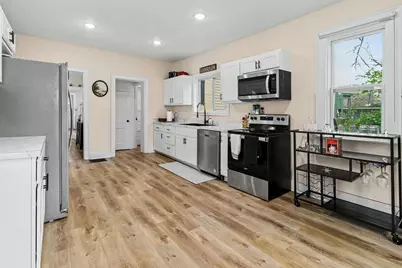 215 E Washington Street, Greenville, MI 48838 - Photo 11