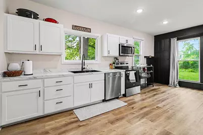 215 E Washington Street, Greenville, MI 48838 - Photo 13