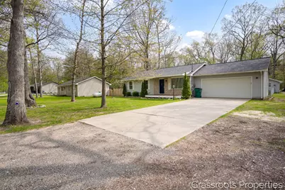 11706 S US 31, Montague, MI 49437 - Photo 3