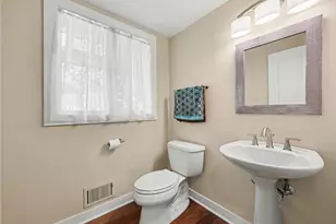 2728 Holyoke Ln, Ann Arbor, MI 48103 - Photo 15