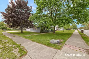 710 Quarterline Rd, Muskegon, MI 49442 - Photo 35