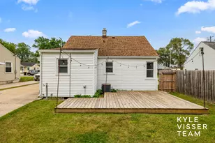 331 41st St SW, Wyoming, MI 49548 - Photo 23