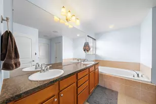 3727 Hogan Cir, Rochester, MI 48307 - Photo 15