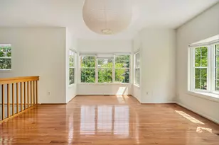 1155 Freesia Ct, Ann Arbor, MI 48105 - Photo 5