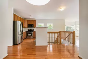 1155 Freesia Ct, Ann Arbor, MI 48105 - Photo 9
