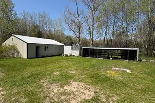 16402 Big 4 Rd, Bear Lake, MI 49614 - Photo 9