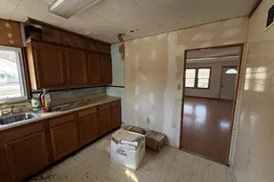 304 E South St, Athens, MI 49011 - Photo 9
