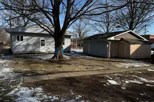 304 E South St, Athens, MI 49011 - Photo 13