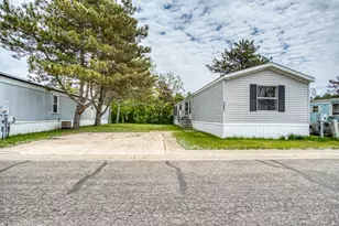 2261 Drive in Ln, Mount Pleasant, MI 48858 - Photo 19
