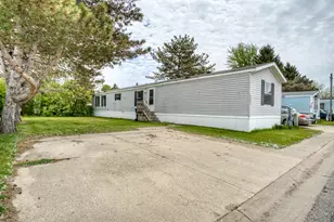 2261 Drive in Ln, Mount Pleasant, MI 48858 - Photo 17