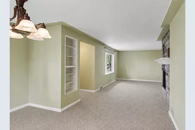 751 Larkspur Avenue NW, Grand Rapids, MI 49504 - Photo 3