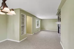751 Larkspur Ave NW, Grand Rapids, MI 49504 - Photo 3