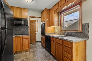 709 W Highland Blvd, Battle Creek, MI 49015 - Photo 9