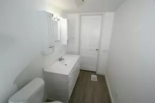 501 E Paw Paw St, Paw Paw, MI 49079 - Photo 17