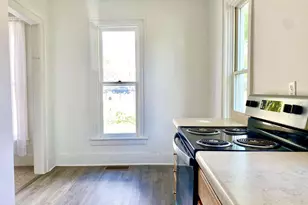501 E Paw Paw St, Paw Paw, MI 49079 - Photo 15