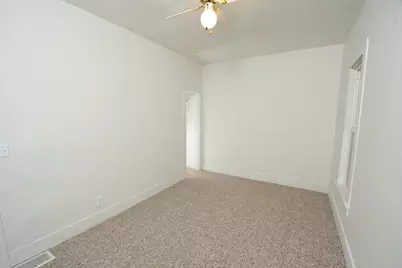 501 E Paw Paw Street, Paw Paw, MI 49079 - Photo 23