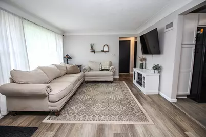 606 Millard Street, Three Rivers, MI 49093 - Photo 11