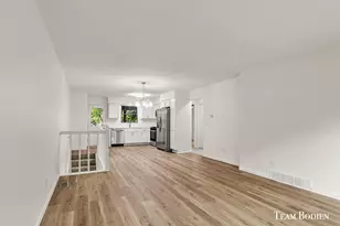 201 Bona Vista Dr NW, Grand Rapids, MI 49504 - Photo 11