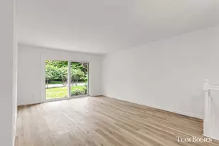 201 Bona Vista Dr NW, Grand Rapids, MI 49504 - Photo 13