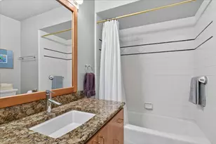 2525 Hickory Rd, Ann Arbor, MI 48103 - Photo 43