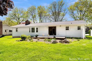 1746 Edgewood Ave SE, Grand Rapids, MI 49506 - Photo 31