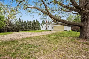 1320 W Stanton Rd, Stanton, MI 48888 - Photo 31