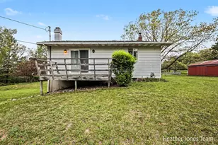 1320 W Stanton Rd, Stanton, MI 48888 - Photo 23