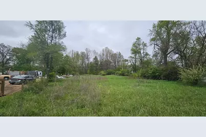 W Manchester Street, Battle Creek, MI 49037 - Photo 1