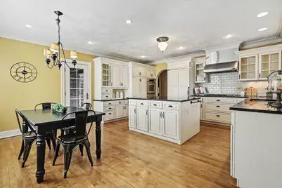588 Central Avenue, Holland, MI 49423 - Photo 15