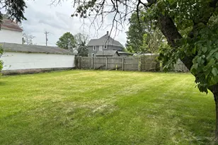 202 N Clay St, Sturgis, MI 49091 - Photo 5