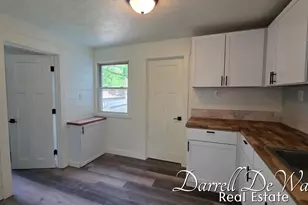 1710 Indiana Ave, Lansing, MI 48906 - Photo 3