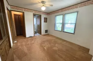 855 W Jefferson St, Grand Ledge, MI 48837 - Photo 17