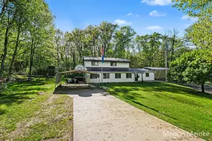 10231 Morgan Mills Rd NE, Greenville, MI 48838 - Photo 3